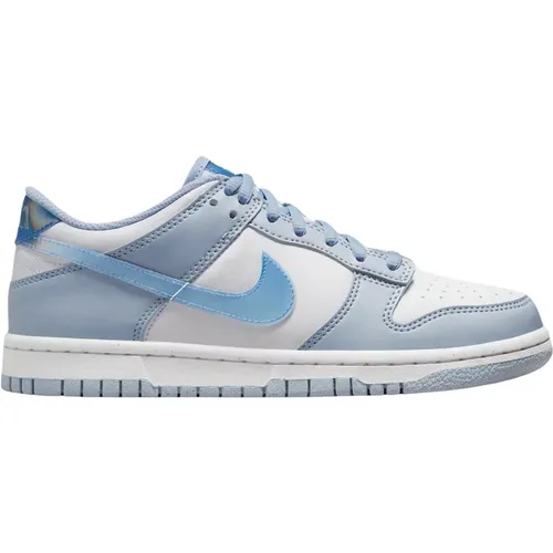 Blau Whisper Iridescent Limited Edition Sneakers , Damen, Größe: 35 1/2 EU - Nike - Modalova