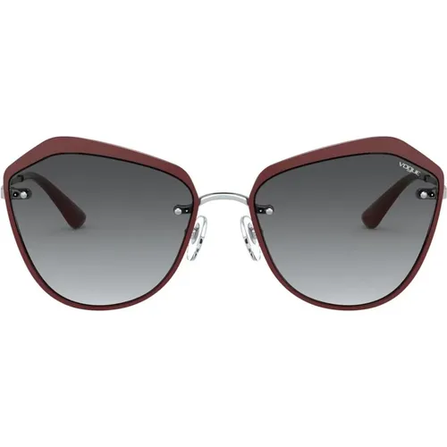 Burgundy/Grey Shaded Sunglasses , female, Sizes: 55 MM - Vogue - Modalova