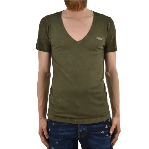 Men`s V-Neck T-Shirt with Metal Oval Plate , male, Sizes: XS - Dsquared2 - Modalova