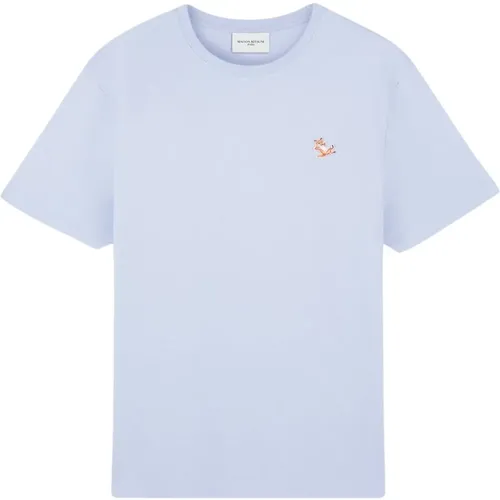 Chillax Fox T-Shirt in Hellblau,Chillax Fox Patch Regular T-Shirt,Chillax Fox Patch Blaues T-Shirt - Maison Kitsuné - Modalova