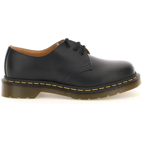 Glattleder-Schnürschuhe mit ikonischem gelben Naht , Herren, Größe: 43 EU - Dr. Martens - Modalova