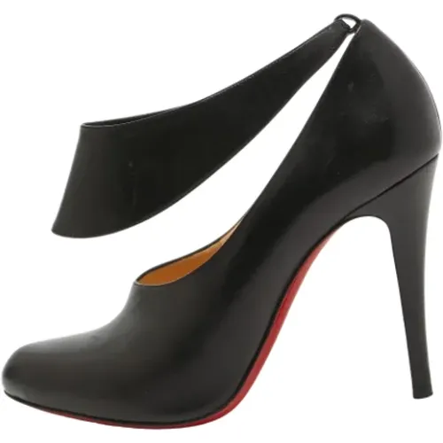 Pre-owned Leather heels , female, Sizes: 7 UK - Christian Louboutin Pre-owned - Modalova