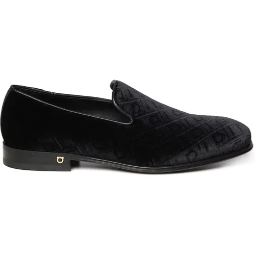 Velvet Loafers Low Heel Italy , male, Sizes: 7 UK, 10 UK, 9 UK, 5 UK, 6 UK, 7 1/2 UK, 8 UK - Salvatore Ferragamo - Modalova