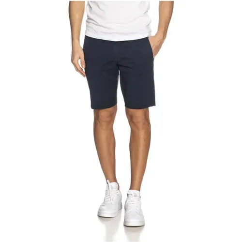 Bermuda Shorts für Männer Guess - Guess - Modalova