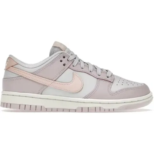 Easter Dunk Low 2022 (W) , female, Sizes: 3 1/2 UK - Nike - Modalova