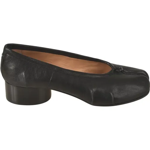 Flat Shoes in Classic Style , female, Sizes: 2 UK, 6 1/2 UK - Maison Margiela - Modalova