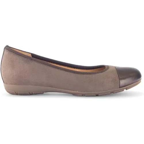 Taupe Ballerinas aus Samt/Leder - Gabor - Modalova