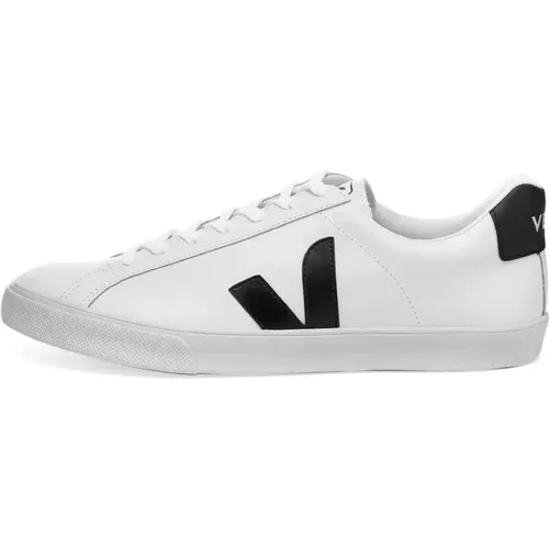 Clean Leather Sneaker Black , male, Sizes: 9 UK - Veja - Modalova