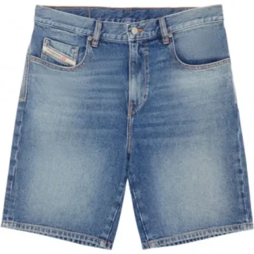 Slim Fit Knielange Denim-Jeans , Herren, Größe: W30 - Diesel - Modalova