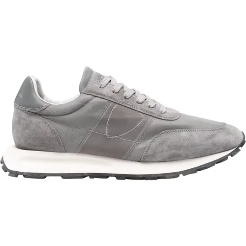 Grey Sporty Chic Sneakers , male, Sizes: 10 UK, 11 UK, 9 UK, 8 UK, 6 UK - Philippe Model - Modalova