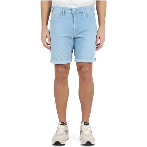 Bermuda Jeans mit Tapered Fit , Herren, Größe: W31 - Replay - Modalova