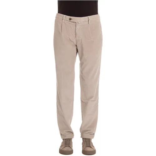 Sophisticated Chino Trousers Sand , male, Sizes: L, XL, M, 2XL - Myths - Modalova