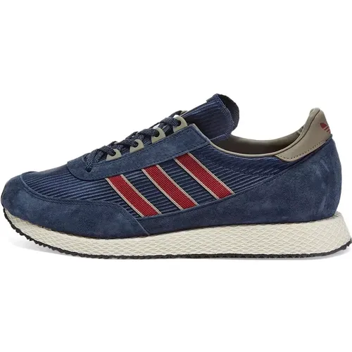 Vintage-inspired Adidas Glenbuck Navy Burgundy , male, Sizes: 7 1/3 UK - adidas Originals - Modalova