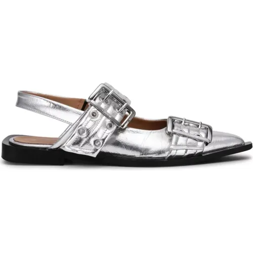 Silberne Flache Schuhe Ösenverzierung , Damen, Größe: 36 EU - Ganni - Modalova