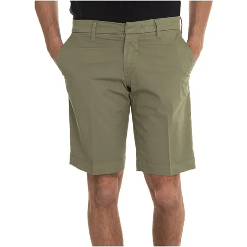 Stretch-Baumwoll-Bermuda-Shorts mit amerikanischer Tasche , Herren, Größe: W35 - Fay - Modalova