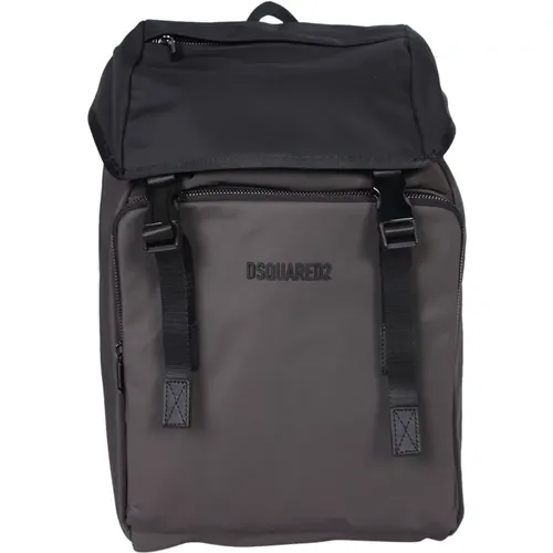 Nylon-Rucksack mit umklappbarem Deckel und Zugverschluss,Backpacks - Dsquared2 - Modalova
