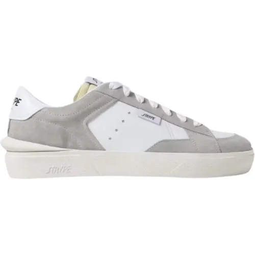 Low-Top Sneakers , male, Sizes: 11 UK, 9 UK, 8 UK, 7 UK - Strype - Modalova