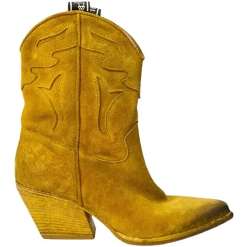 Citron Suede Texano Cowboy Boots , female, Sizes: 4 UK - Elena Iachi - Modalova