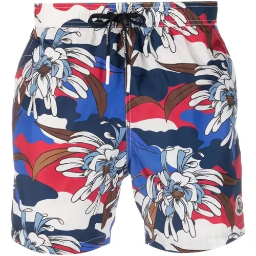 Stylish Blue Seasonal Print Swimshorts , male, Sizes: XL - Moncler - Modalova