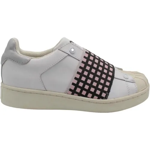 White Pink Sneakers for Women , male, Sizes: 3 UK - MOA - Master OF Arts - Modalova