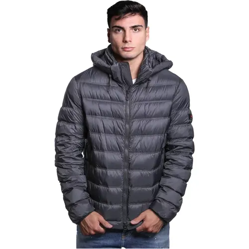 Steppjacke mit abnehmbarer Kapuze , Herren, Größe: S - Peuterey - Modalova