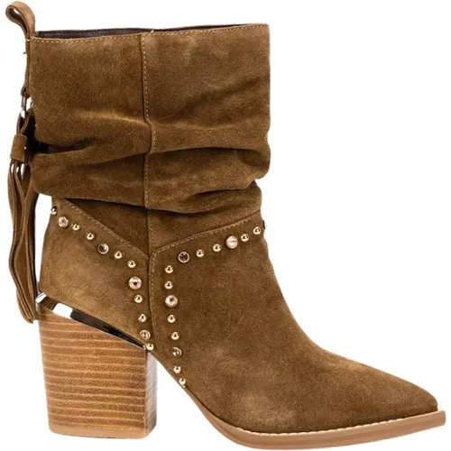 Wrinkled Leather Ankle Boots with Stud Detail , female, Sizes: 4 UK, 6 UK - Alma en Pena - Modalova