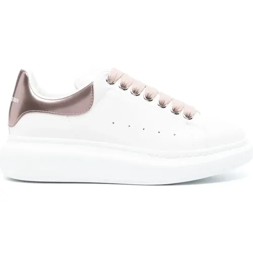 Sneakers with Oversized Sole , female, Sizes: 6 UK - alexander mcqueen - Modalova