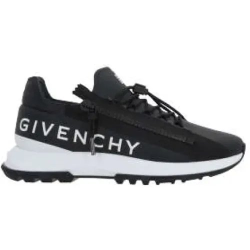 Black Leather Low-Top Sneakers with Logo Print , male, Sizes: 6 1/2 UK, 5 1/2 UK - Givenchy - Modalova