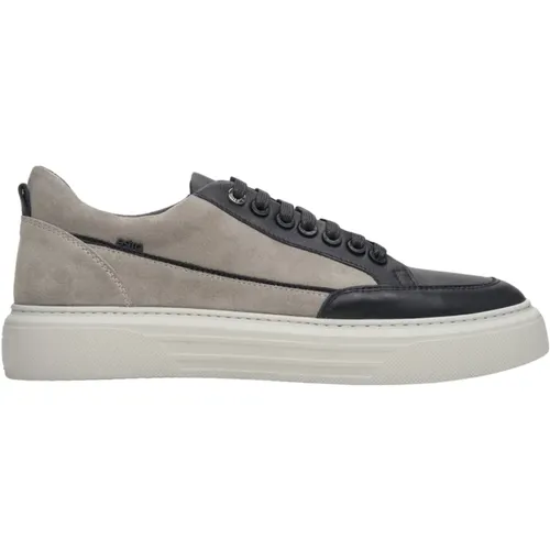 Herren Grau & Schwarz Veloursleder Low-Top Sneakers Er00113449 , Herren, Größe: 41 EU - Estro - Modalova