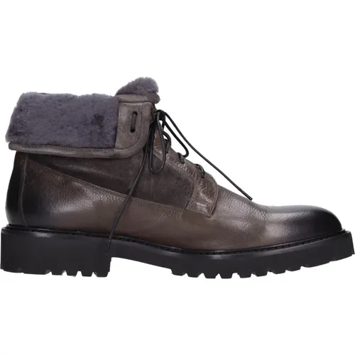 Stiefel Grau Doucal's - Doucal's - Modalova