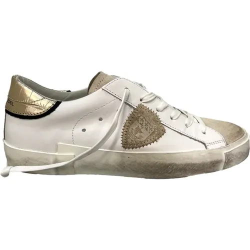 Low-Top Sneakers with Embossed Logo , female, Sizes: 4 UK, 5 UK, 7 UK, 3 UK, 6 UK - Philippe Model - Modalova