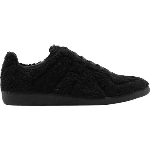 Faux Fur Lace-Up Sneakers , male, Sizes: 6 UK - Maison Margiela - Modalova
