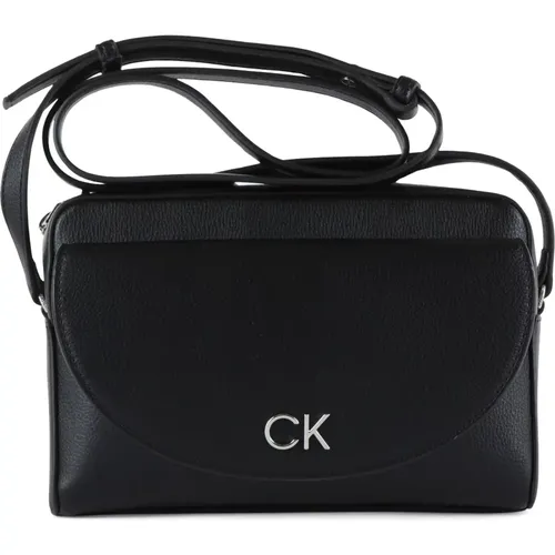 Hammered effect shoulder bag with logo plate , female, Sizes: ONE SIZE - Calvin Klein - Modalova