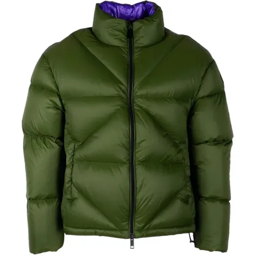 Emerald Nylon Puffer Jacket with Duck Down Padding , male, Sizes: M - Centogrammi - Modalova