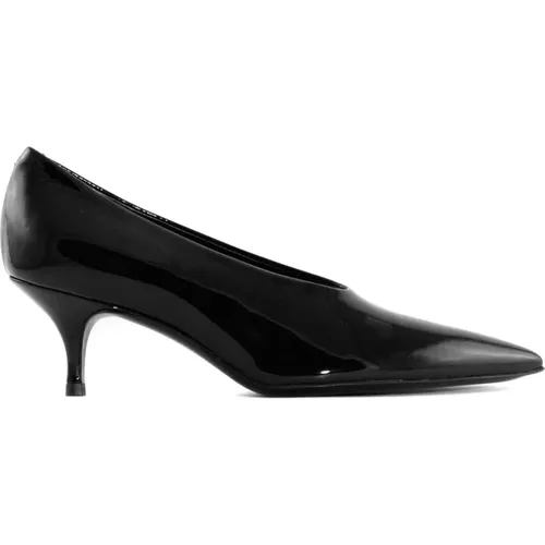 Leather Pointed Pumps 4.5cm Heel , female, Sizes: 7 UK, 4 UK, 4 1/2 UK, 5 1/2 UK, 3 UK, 6 UK, 5 UK - Guglielmo Rotta - Modalova