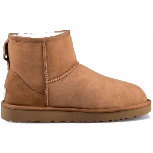 Classic Mini II Boots , female, Sizes: 4 UK, 3 UK - Ugg - Modalova