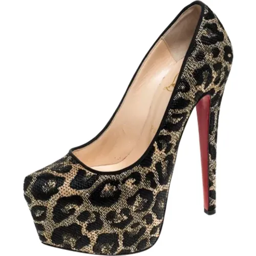 Pre-owned Raffia heels , female, Sizes: 4 1/2 UK - Christian Louboutin Pre-owned - Modalova