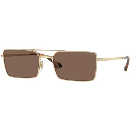 Golden Frame Brown Dark Lenses Sunglasses , male, Sizes: 57 MM - Vogue - Modalova