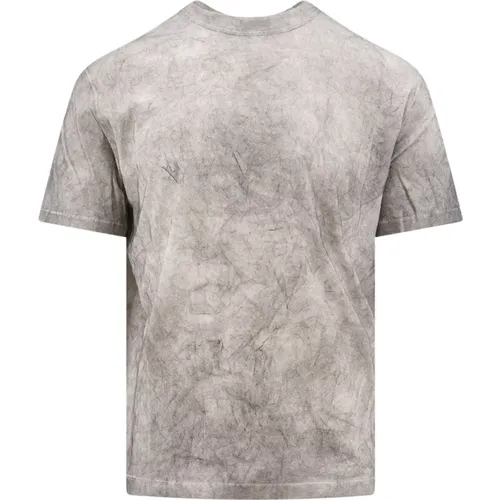 Graues T-Shirt mit Rundhalsausschnitt und Logo Patch - Ten C - Modalova