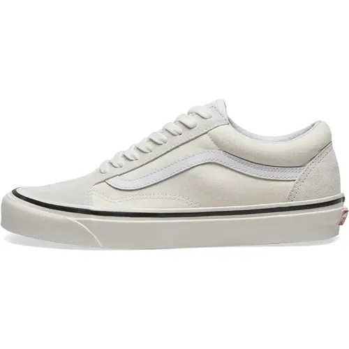 Classic Skate Sneakers , male, Sizes: 9 UK, 2 1/2 UK, 11 UK, 6 1/2 UK, 4 1/2 UK, 6 UK, 4 UK, 3 UK, 2 UK - Vans - Modalova