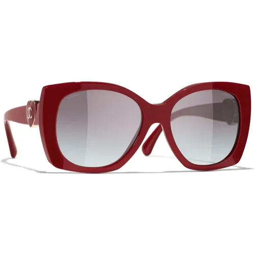 Rote Sonnenbrille mit Originalzubehör , Damen, Größe: 55 MM - Chanel - Modalova