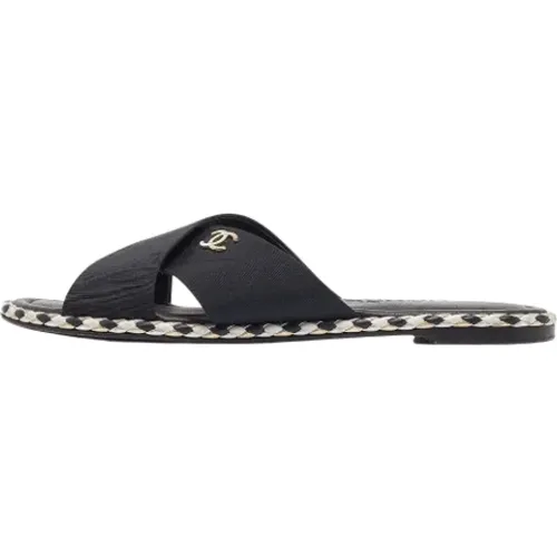 Pre-owned Canvas flats , female, Sizes: 5 UK - Chanel Vintage - Modalova