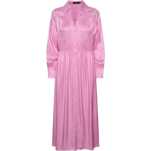 Feminine Dress with Long Sleeves and V-Neck , female, Sizes: S, XL, M, L - Soaked in Luxury - Modalova