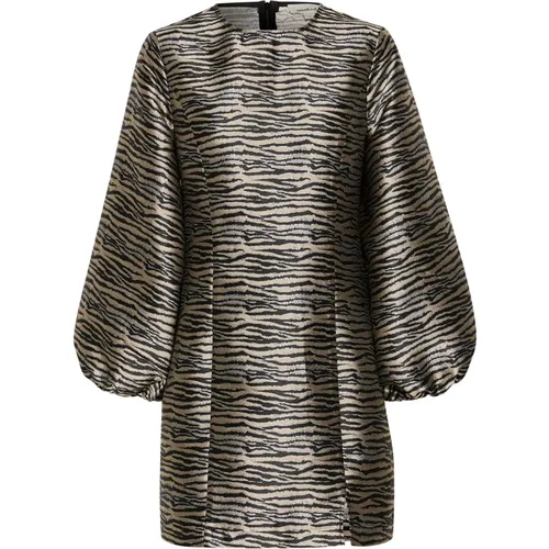 Zebra Jacquard Kleid - Soaked in Luxury - Modalova