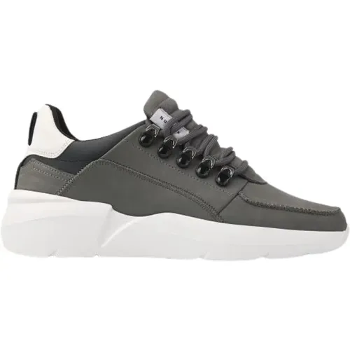 Moderne Dunkelgraue Sneaker , Herren, Größe: 44 EU - Nubikk - Modalova