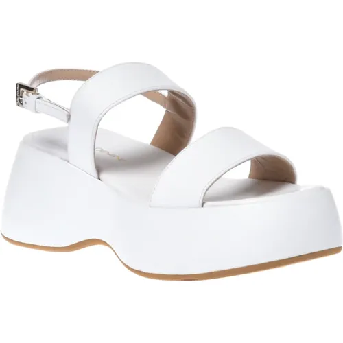 Sandal in calfskin , female, Sizes: 6 UK, 4 1/2 UK - Baldinini - Modalova