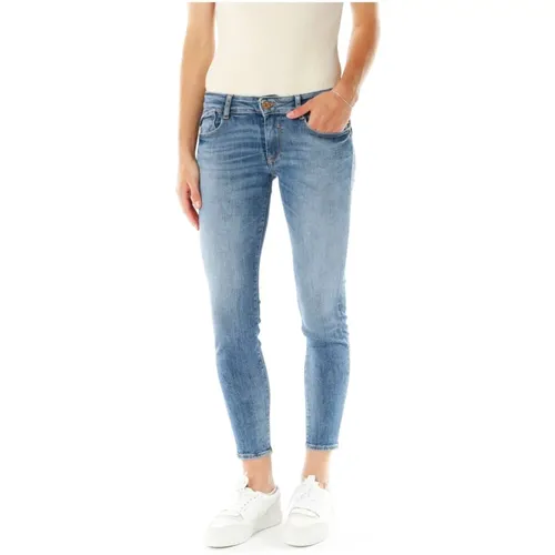 Slim Midwaist Jeans mit Goldfarbenen Metall-Details - Le Temps Des Cerises - Modalova