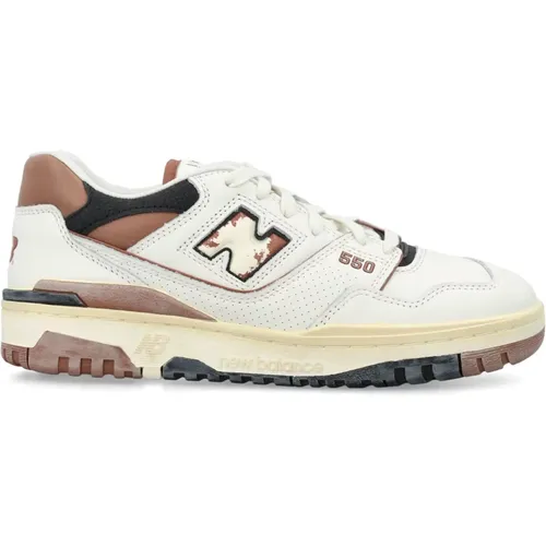 Stylish Bb550 Sneakers , male, Sizes: 8 UK, 11 UK, 6 1/2 UK, 10 1/2 UK, 9 UK, 10 UK, 7 1/2 UK, 8 1/2 UK - New Balance - Modalova