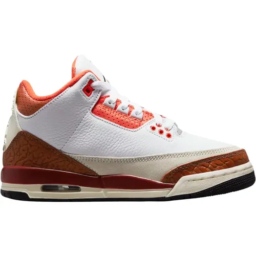 Limitierte Auflage Air Jordan 3 Retro , Herren, Größe: 35 1/2 EU - Nike - Modalova