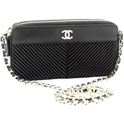 Gebrauchte Schwarze Leder Chanel Geldbörse mit Kette - Chanel Vintage - Modalova